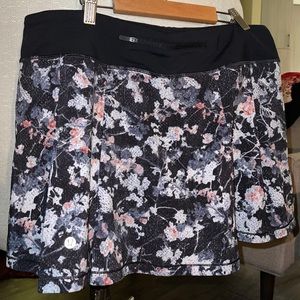 Lulu Lemon - Pace Rival Tennis Skirt